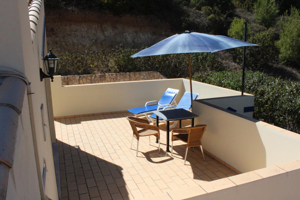 Filhas Do Mar Apartments Salema Room photo
