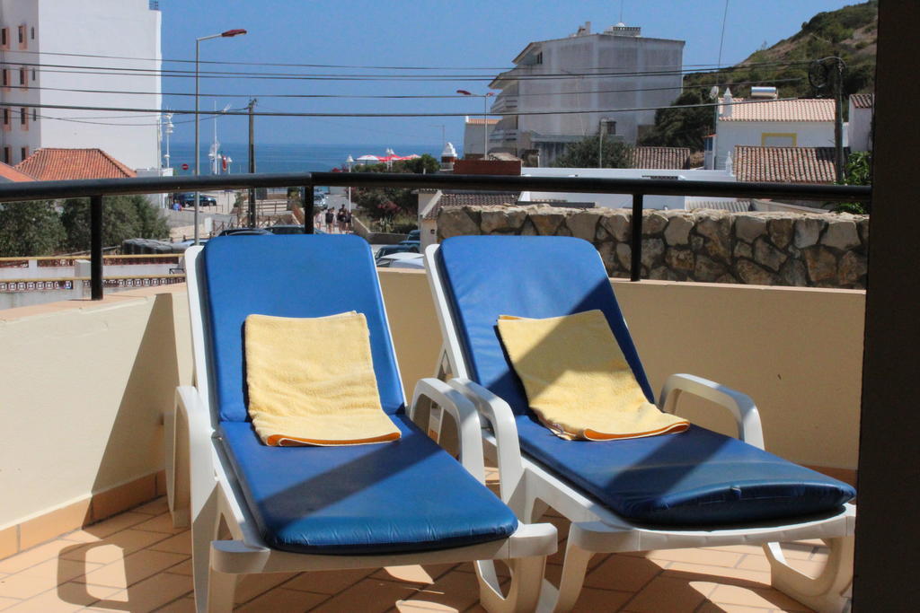 Filhas Do Mar Apartments Salema Room photo
